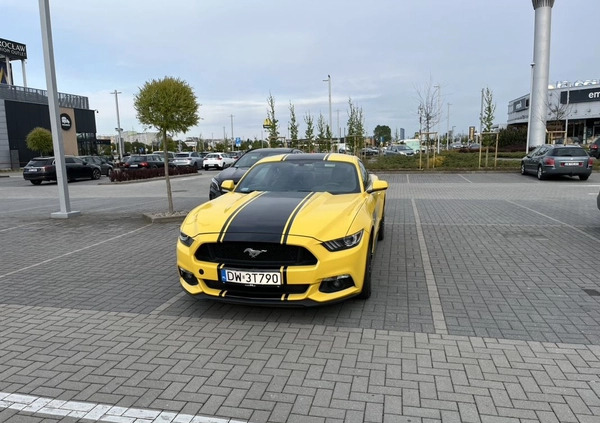 Ford Mustang cena 129000 przebieg: 37500, rok produkcji 2017 z Wrocław małe 154